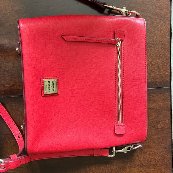 EUC Dooney Red Crossbody purse - Picture 9 of 11